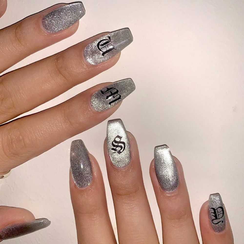 Miếng Dán Móng Tay 5D Siêu Mỏng In Chữ Cái Phong Cách Gothic Cổ Điển