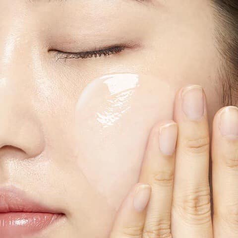 Bộ sản phẩm dành cho da dầu, hỗn hợp Nước cân bằng da/ sữa dưỡng ẩm Laneige Essential Balancing Emulsion Light