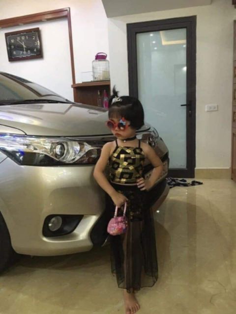 Set áo hở lưng quần váy bé gái