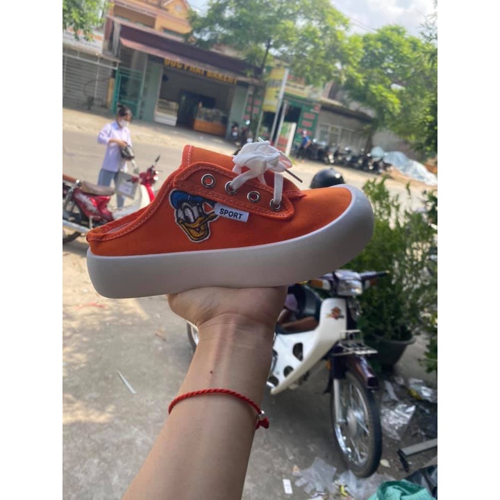 Giày Sục Thể Thao Ulzzang Vải Canvas Đế Bánh Mỳ Hình Vịt Ngộ Nghĩnh