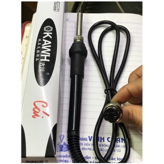 Chiếc Tay máy hàn thiếc 936 đầu cái