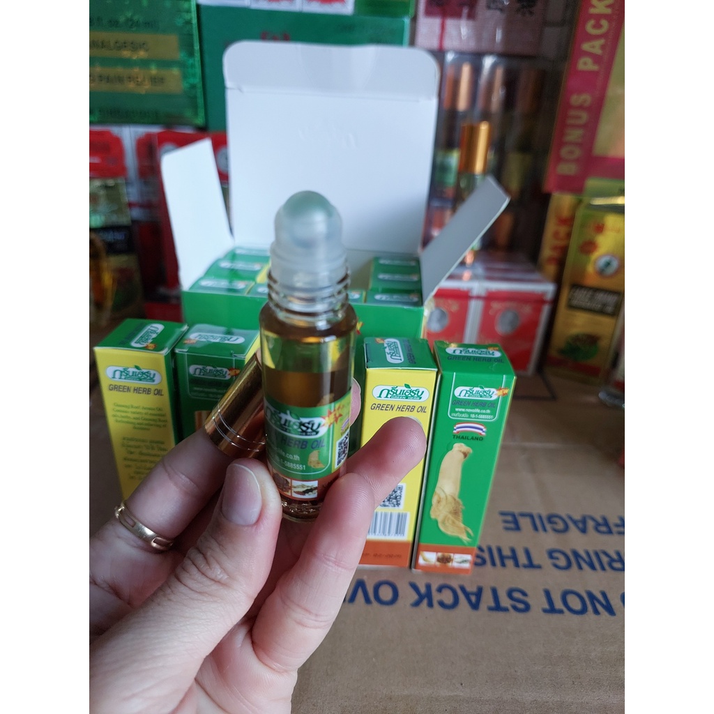 1 LỐC 12 CHAI DẦU GIÓ LĂN NHÂN SÂM VÀ THẢO DƯỢC GREEN HERB OIL 10cc - CHUẨN THÁI LAN