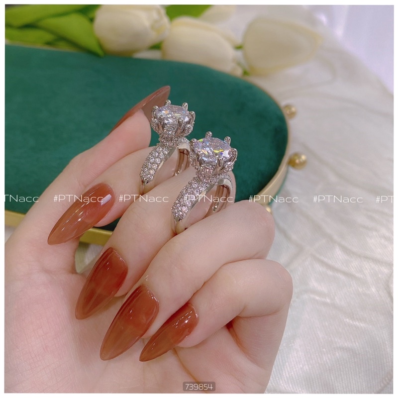 Nhẫn xi bạch kim dáng nhỏ, đế vương miện đính full soàn .PTNACC.