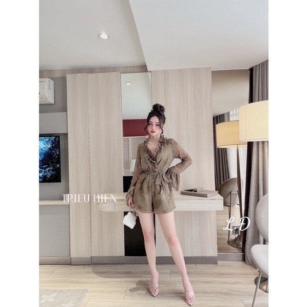 Jumsuit tơ von hoạ tiết