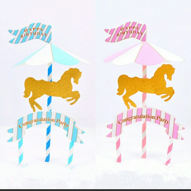 Vòng quay ngựa gỗ trang trí bánh sinh nhật