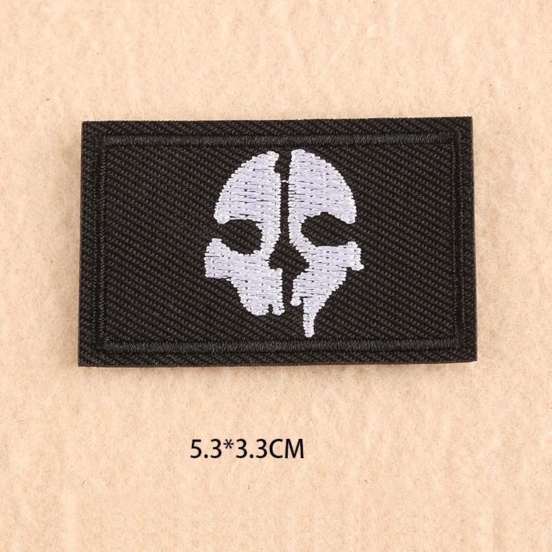 Miếng Dán Ủi Quần Áo Thêu Hình Đầu Lâu Màu Trắng Đen Phong Cách Punk