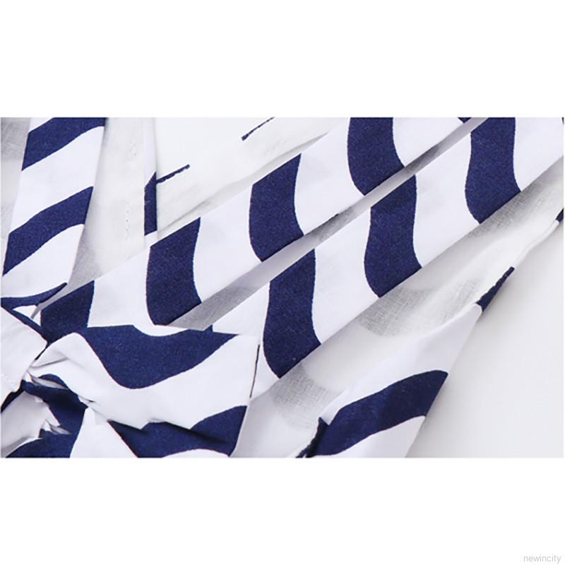 Đầm sát nách hở lưng họa tiết lượn sóng cho bé gái