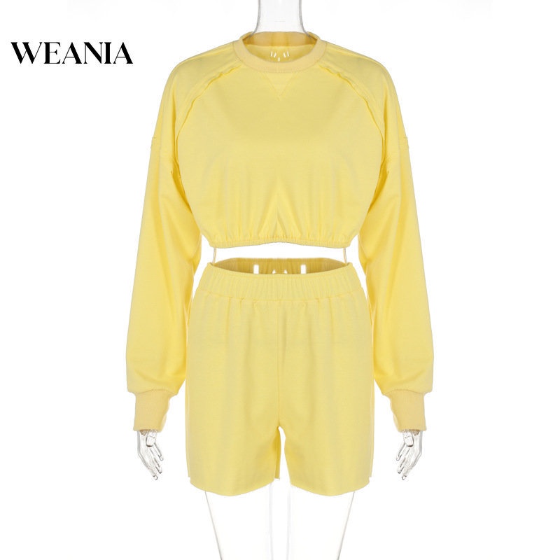 Bộ Áo Sweater Dài Tay + Quần Short Xinh Xắn Dành Cho Nữ