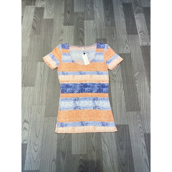 Áo thun hoạ tiết nữ size M á