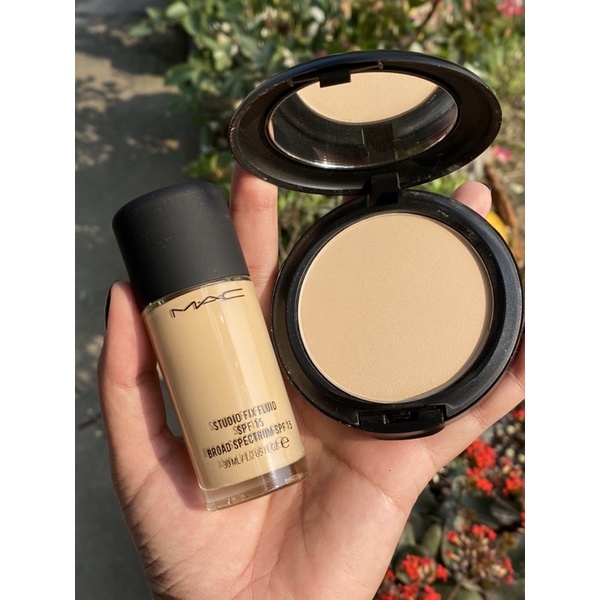 Phấn phủ MAC Studio Fix Powder Plus Foundation