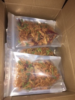 Khô gà lá chanh xé cay