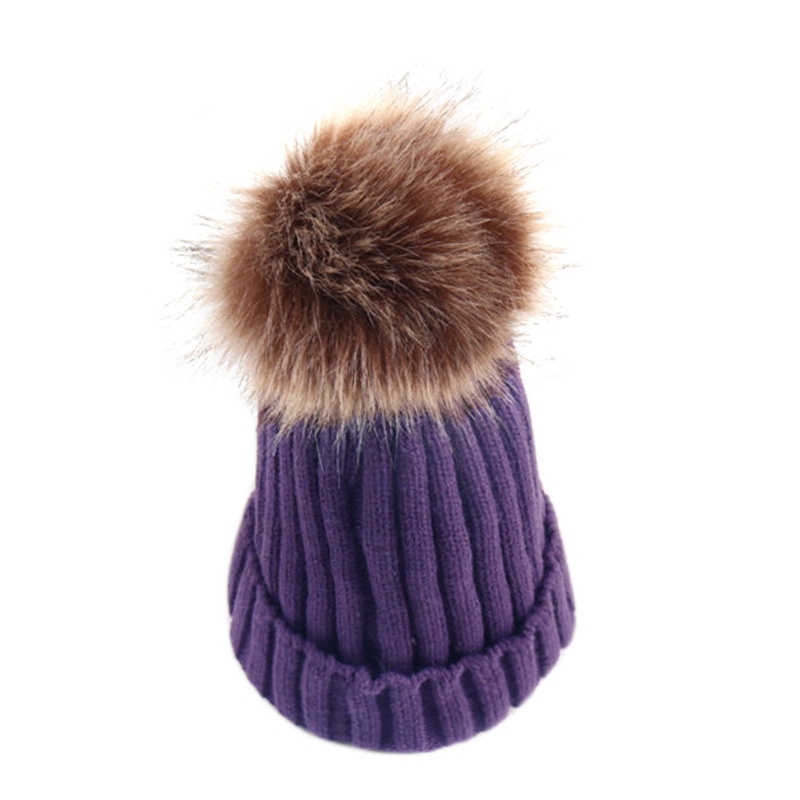 Mũ Beanie Dệt Kim Màu Trơn Gắn Quả Bông Lông Xù Thời Trang Mùa Đông Cho Nữ