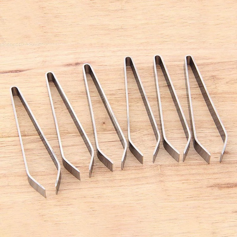 Nhíp gắp xương cá bằng thép không gỉ tiện dụng