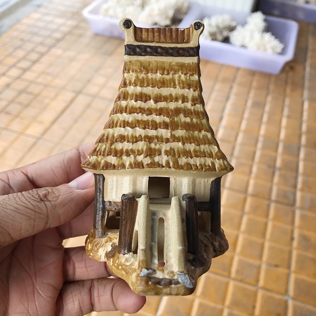 NHÀ RÔNG TRANG TRÍ HỒ CÁ NON BỘ DÀI 8CM CAO 5CM RỘNG 9CM