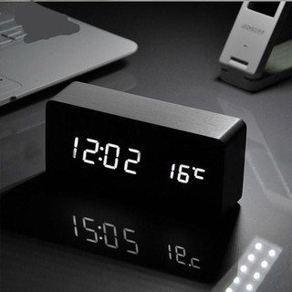 Đồng hồ gỗ led để bàn