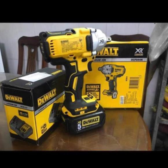 Máy siết bulong Dewalt DCF894