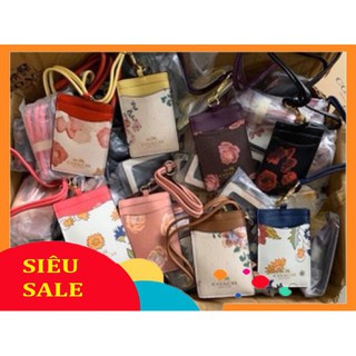 Thẻ đeo nhân viên