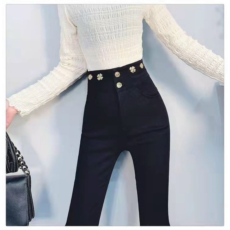 Quần skinny cạp cao gắn tag hoa xinh