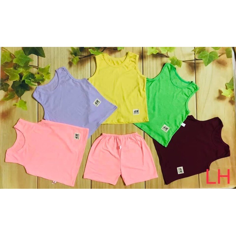 Bộ ba lỗ bé trai gái