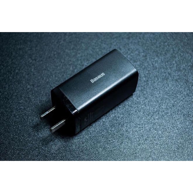 Sạc nhanh đa năng 2 cổng Baseus GAN3 Lite FAST CHARGER 67W