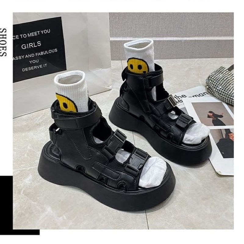 Giày sandal cao cổ đế bánh mỳ