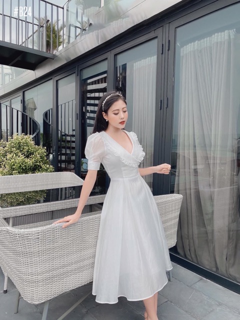 [Mã WARN30 hoàn 15% xu đơn 150k] Đầm dự tiệc 🍏Maxi trắng cổ bèo | BigBuy360 - bigbuy360.vn