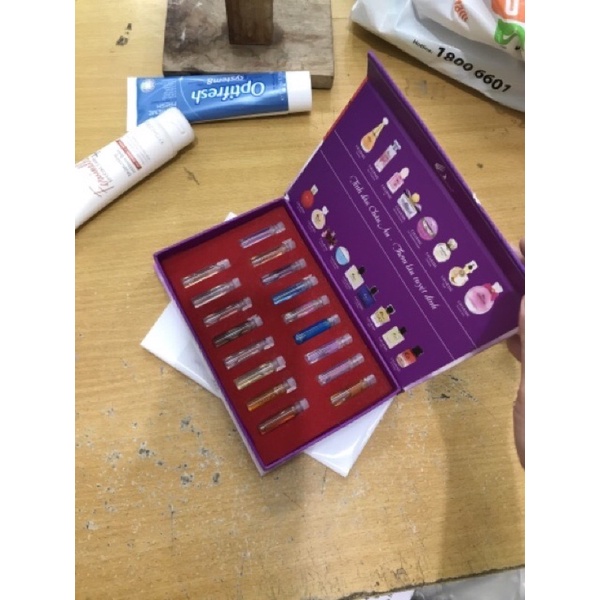 Bộ nước hoa mini 17 mùi _Bộ mẩu thử 17 mùi (nam và nữ)