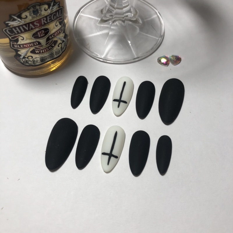 Nailbox móng úp style cá tính