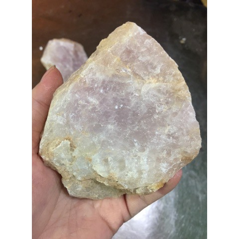 ĐÁ THÔ HỒNG | BigBuy360 - bigbuy360.vn