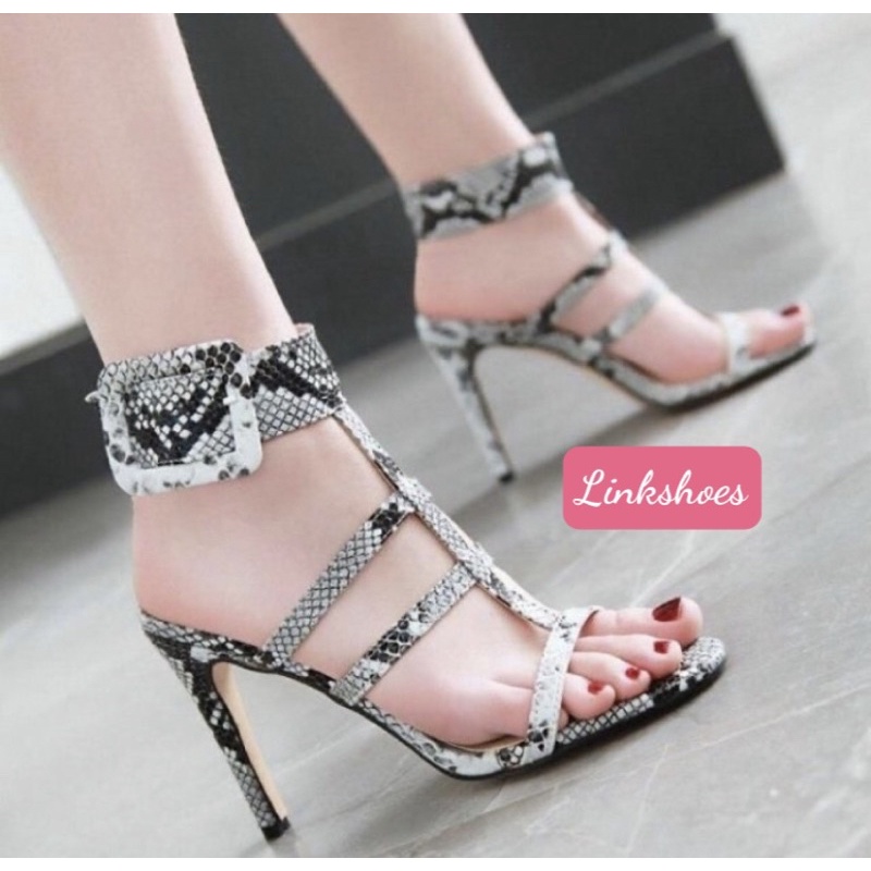 Giày sandal cao gót ba dây ngang cổ chân có khoá bản to đẹp lạ TT84