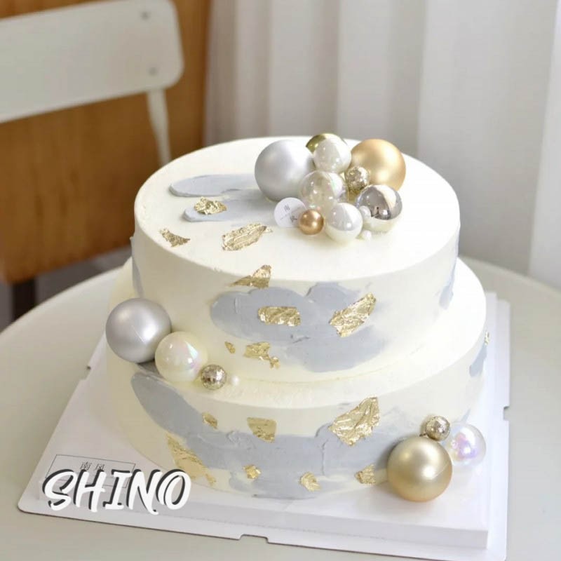 Bóng vàng/bạc trang trí bánh kem