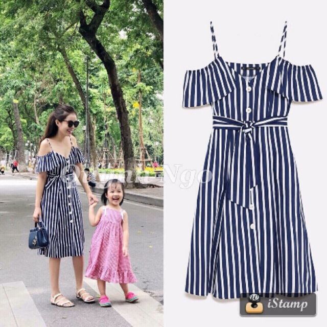 Đầm xòe sọc xanh 2 dây trễ vai phối nút cột