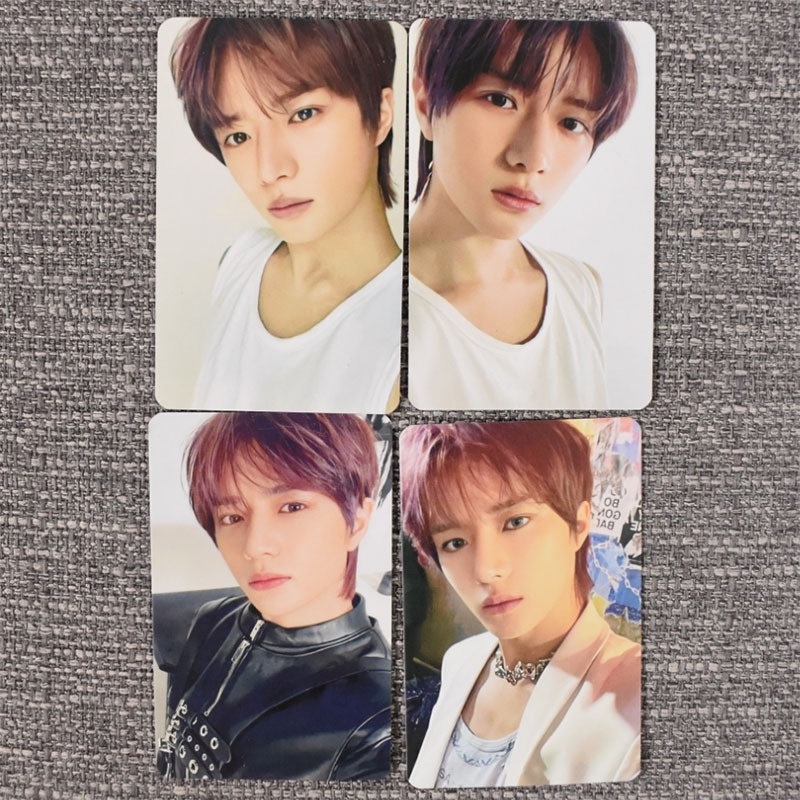 Bộ Album Ảnh Nhóm Nhạc TXT 2: Thứ Năm Độc Đáo