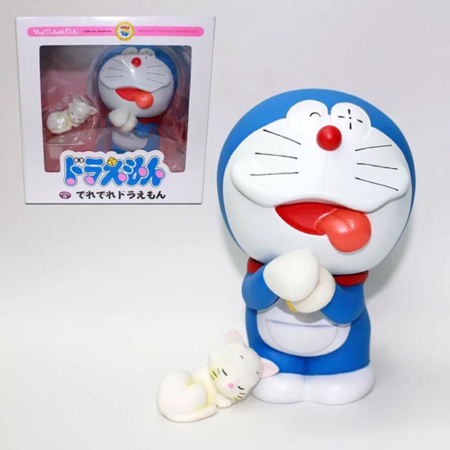 Mô hình Doraemon và bé mèo