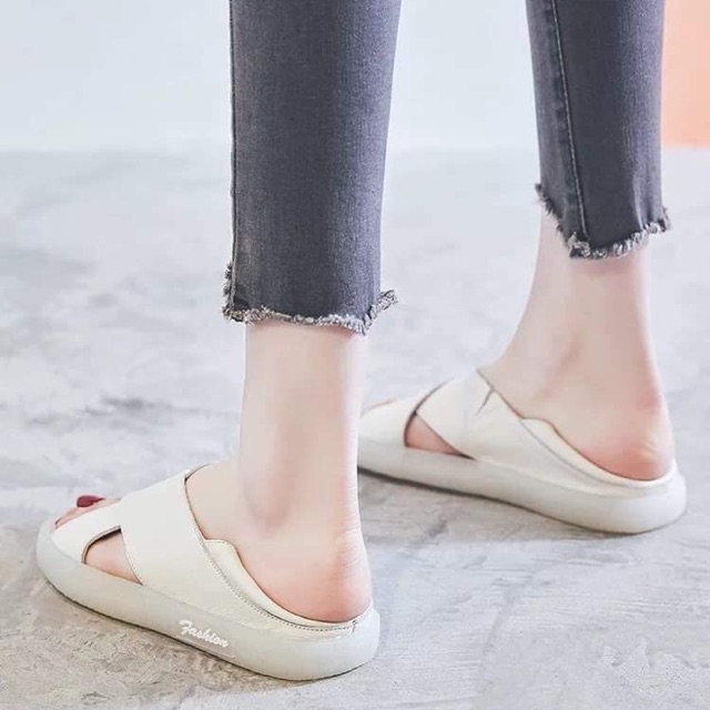 Giày dẫm gót