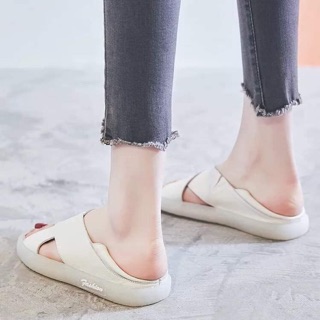 Giày dẫm gót
