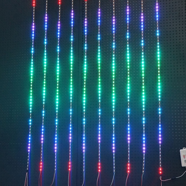 Đèn led trang trí RGB chạy theo 10 cột âm thanh đủ size