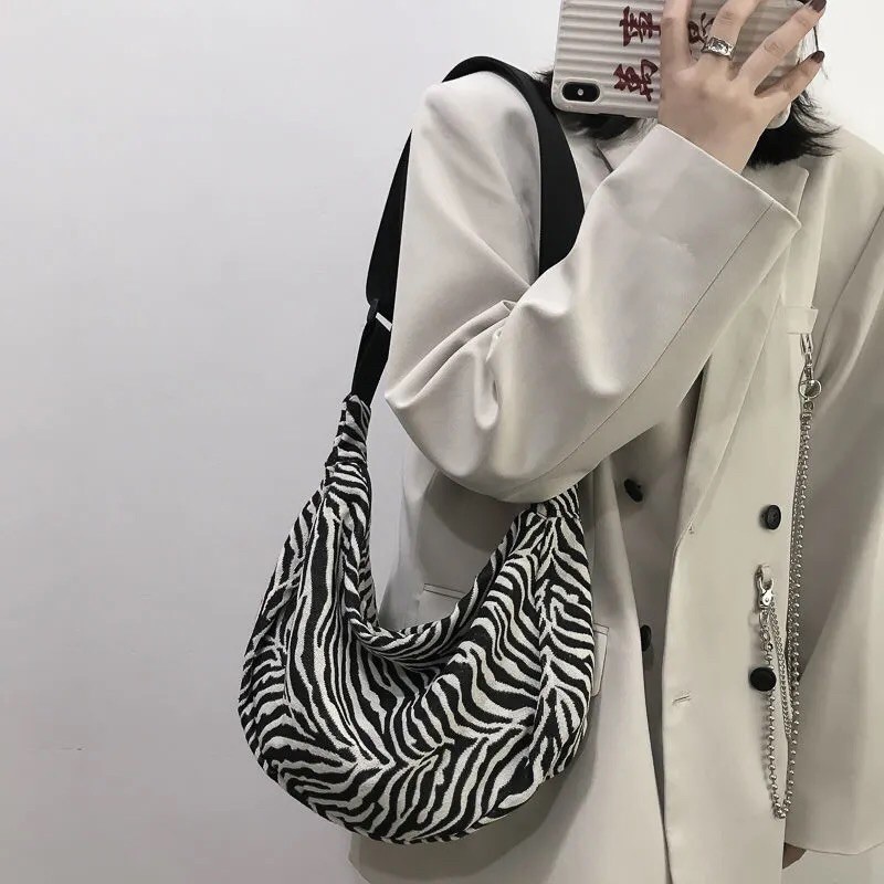 Túi đeo chéo ngựa vằn cực hotttt rẻ