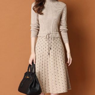 ĐẦM LEN XÒE CHÂN VÁY CHẤM BI (HÀNG NHẬP)