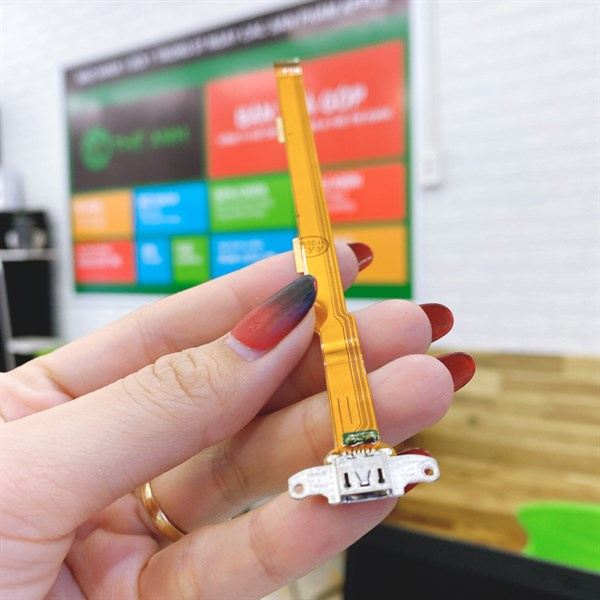 Cụm sạc Oppo F3 Plus