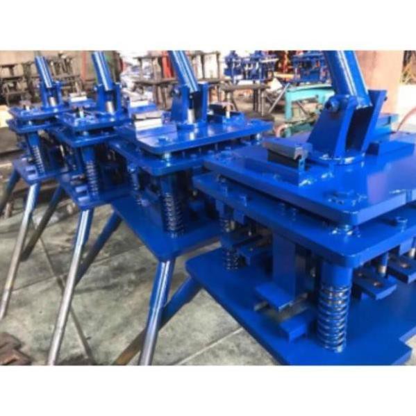 Máy đột dập nhôm 17 dao đột cơ
