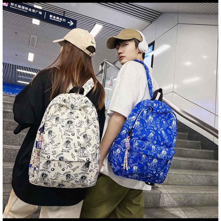Balo học sinh unisex in họa tiết graffiti phi hành gia BL8
