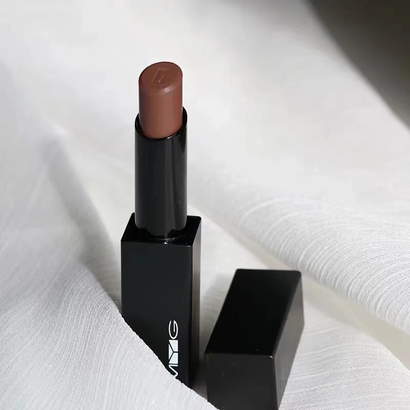 [Hàng mới về] Son môi dưỡng ẩm chống thấm nước không phai màu từ tính độc đáo