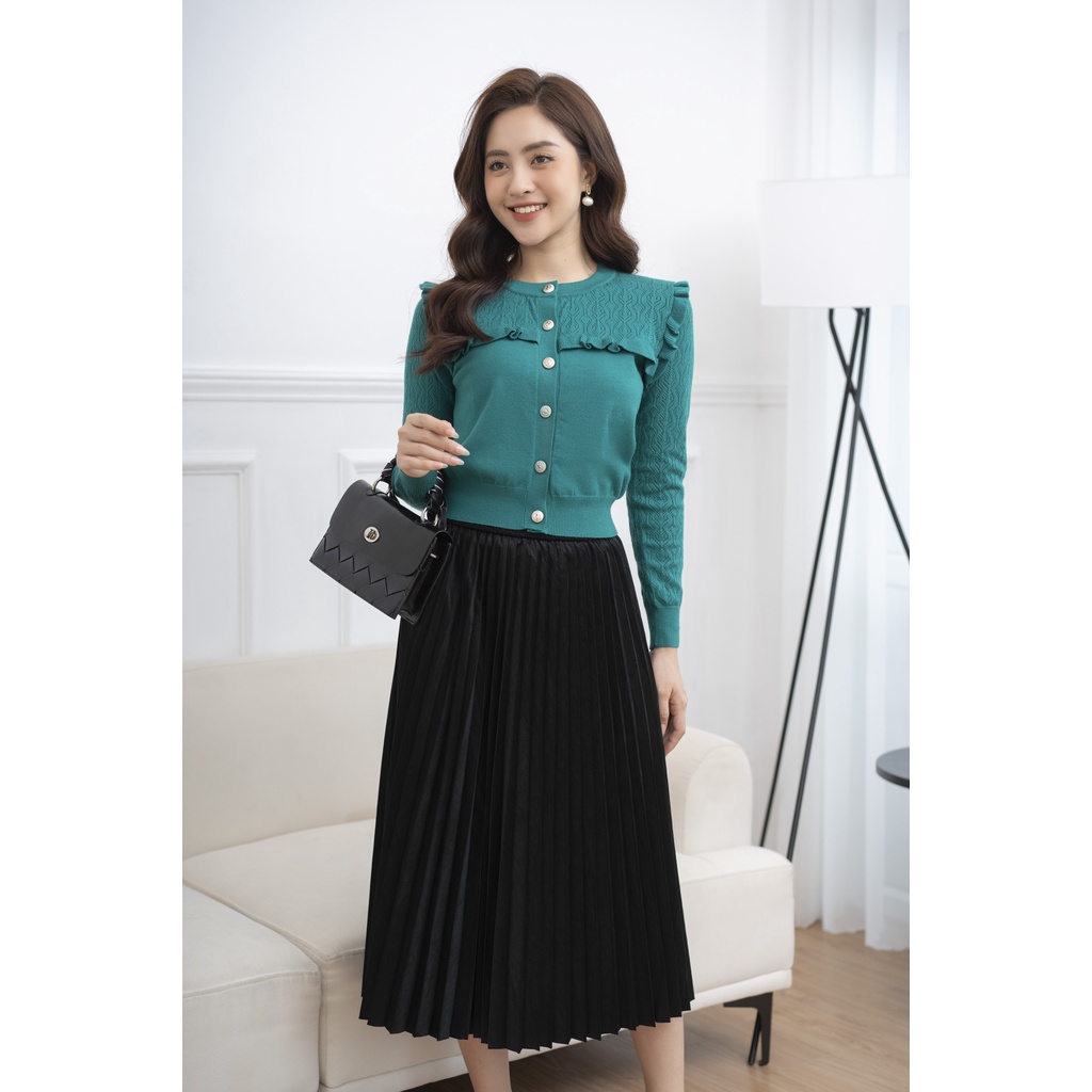 Áo Len Nữ FIONA Cổ Tròn, Nẹp Mở Cúc, Bèo Ngực Và Vai Mã F852742