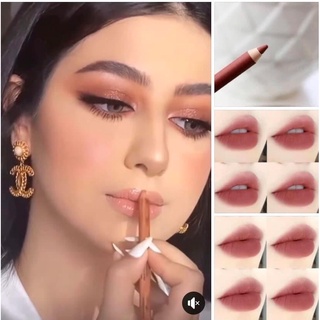 Chì môi Estee Lauder