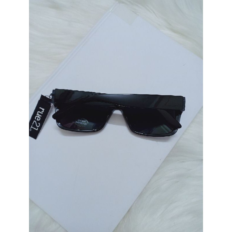 Kính Rue 21 - hàng Auth có mail mua hàng chính hãng | BigBuy360 - bigbuy360.vn