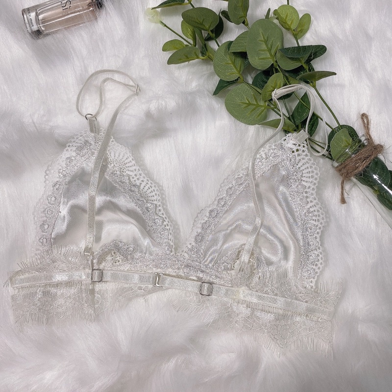 Kelly White Bralette - Áo lót ren trắng thoải mái dễ thương sexy | BigBuy360 - bigbuy360.vn