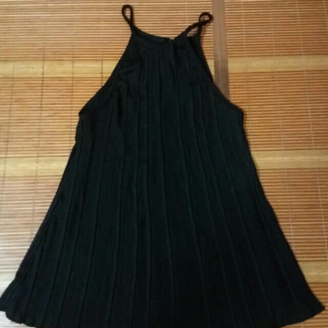 Áo váy đồng giá 50k/1 sp. 100k/3sp............................................