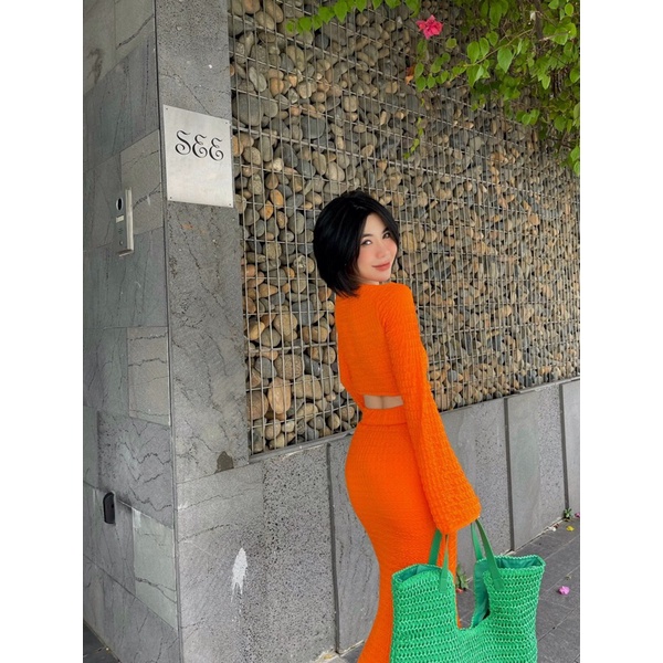 Set áo croptop tay dài + Chân vây body