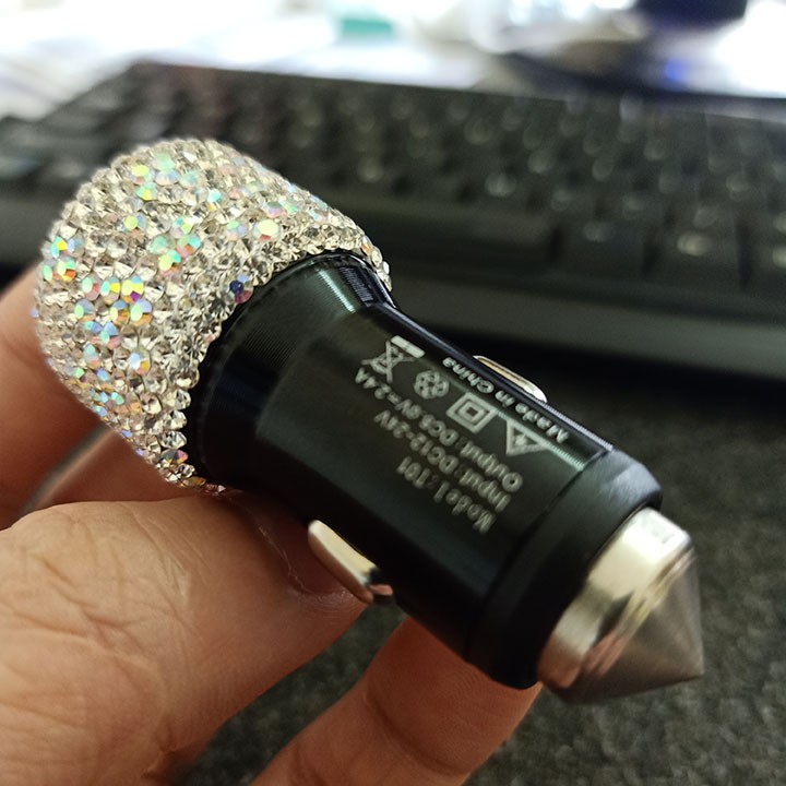 Tẩu Sạc Ô Tô Đính Đá 2 Cổng USB DC-12/24V, tẩu sạc điện thoại ô tô 12v , xe tải 24v